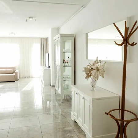 Golden Gate 21 Apartment Ruma