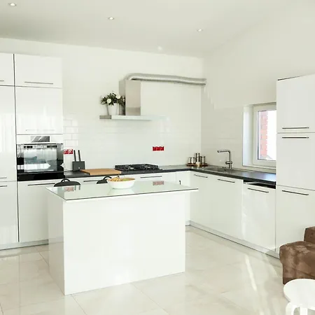 Golden Gate 21 Apartment Ruma